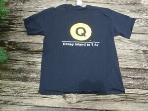NYC Subway Line Q Train Graphic T-Shirt Large Black Coney Island Manhattan Short